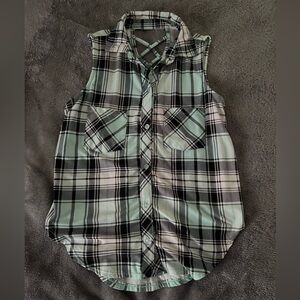 plaid sleeveless top